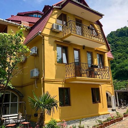 Deluxe Guest House Kvariati Eksteriør bilde