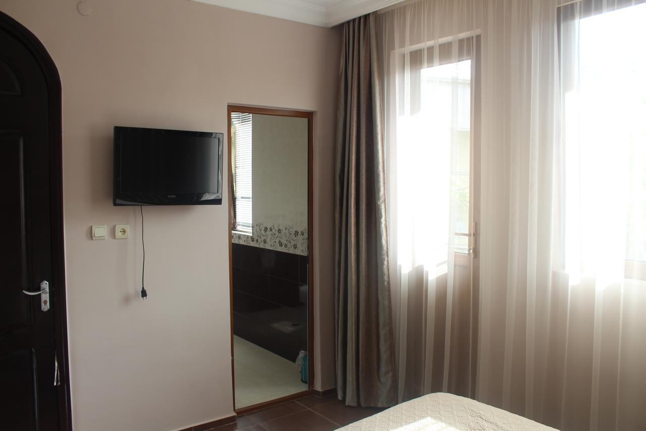 Deluxe Guest House Kvariati Eksteriør bilde